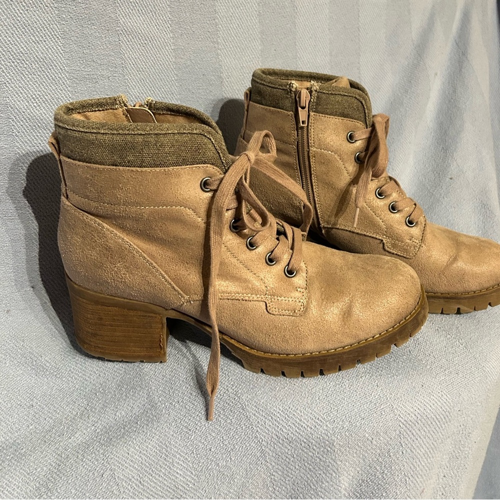 Carlos Santana Glinda Hiker Bootie